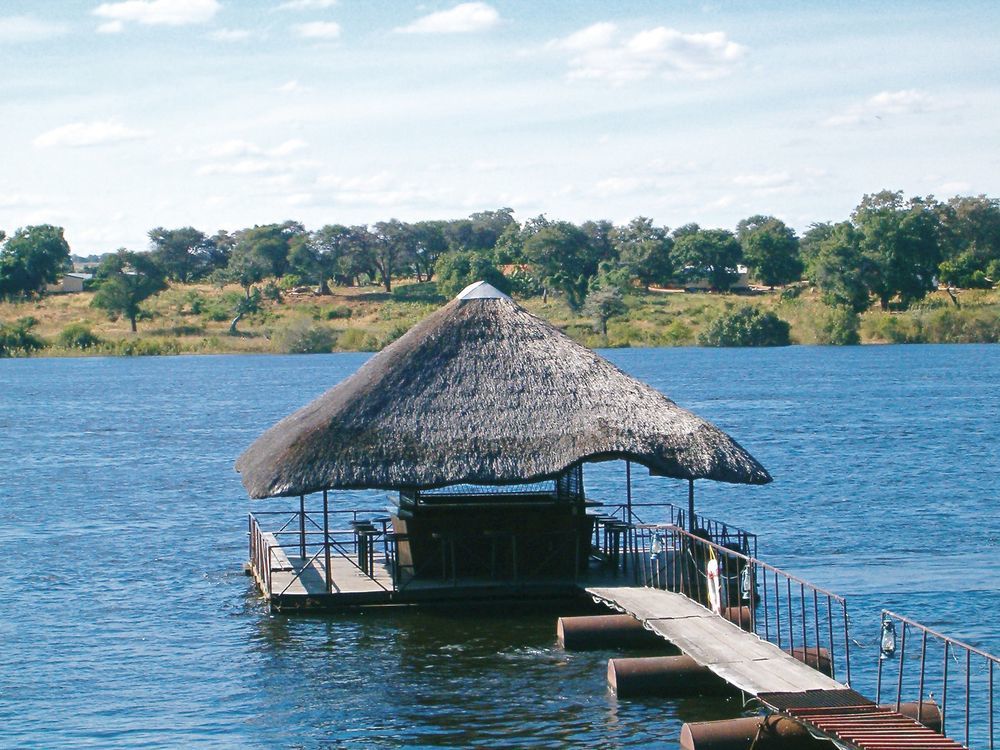 普罗蒂亚酒赞比西河酒店 Katima Mulilo 外观 照片
