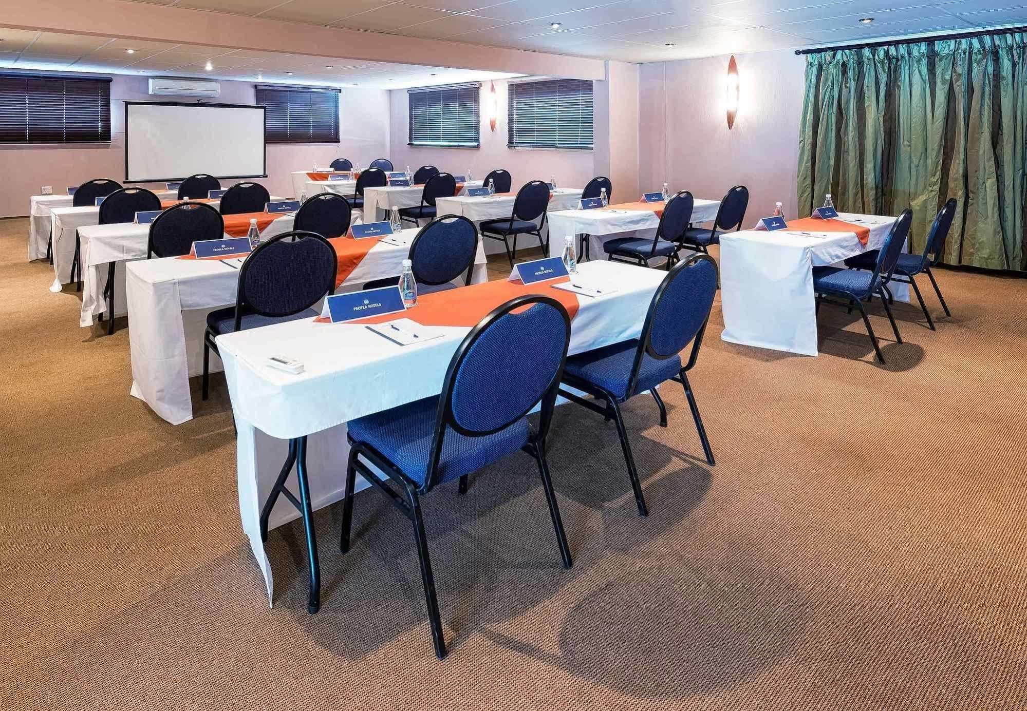 普罗蒂亚酒赞比西河酒店 Katima Mulilo 外观 照片